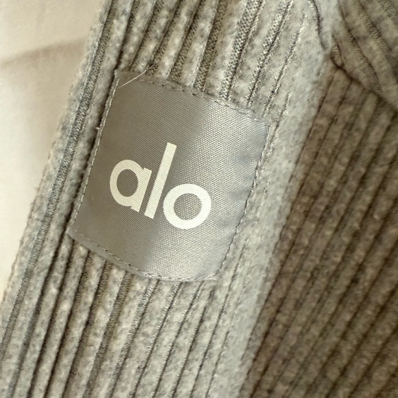 Matching set - Picture 4 of 6